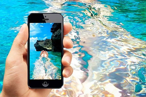 Što kada vam mobitel ispadne u vodu?
