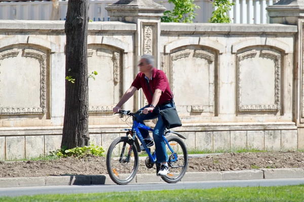 Biciklom umjesto kabrioleta “liječe” krizu srednjih godina