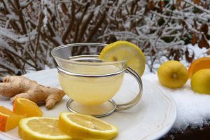 Čaj od đumbira i limuna – za što je dobar, nuspojave i koliko ga piti