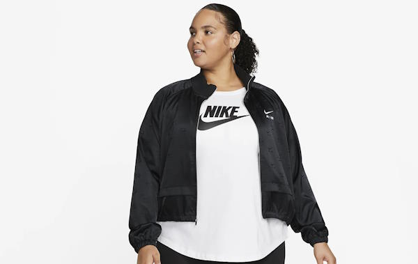 Moderna sportska odjeća za punije