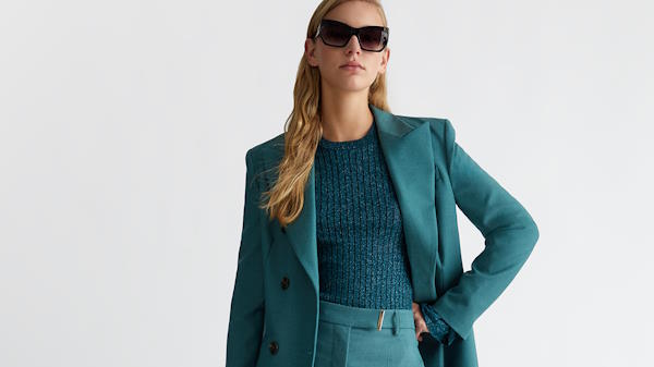 Ženska odijela – kako uskladiti boje